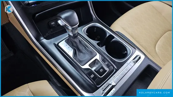 KIA CARNIVAL DIESEL 11-SEATER PRESTIGE