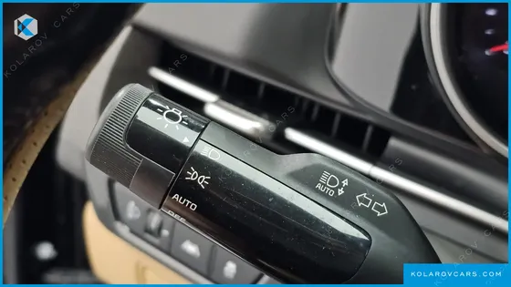 KIA CARNIVAL DIESEL 11-SEATER PRESTIGE