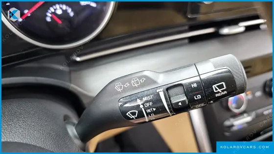 KIA CARNIVAL DIESEL 11-SEATER PRESTIGE