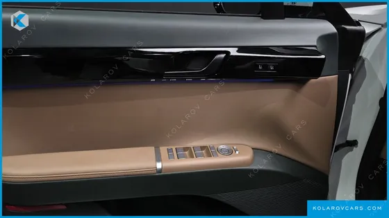 HYUNDAI GRANDEUR 2,5 GASOLINE 2WD