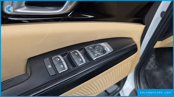 KIA CARNIVAL DIESEL 9-SEATER PRESTIGE