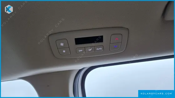 KIA CARNIVAL DIESEL 9-SEATER PRESTIGE