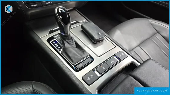 HYUNDAI GENESIS G330 MODERN
