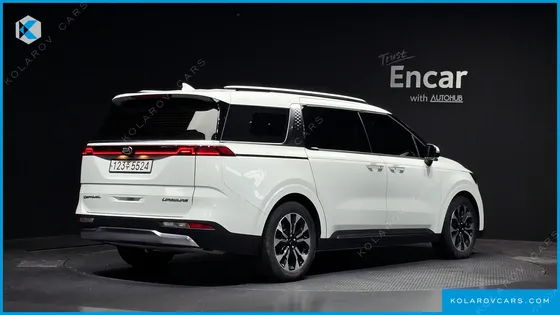 KIA CARNIVAL DIESEL 7-SEATER SIGNATURE