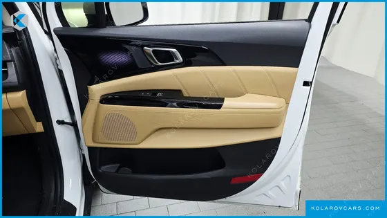KIA CARNIVAL DIESEL 7-SEATER SIGNATURE