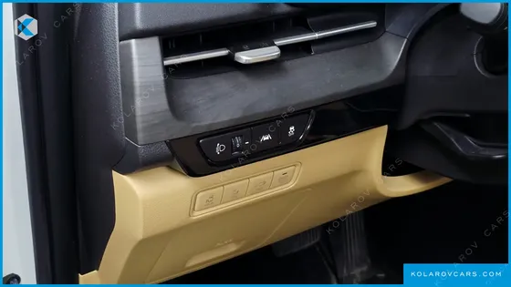 KIA CARNIVAL DIESEL 7-SEATER SIGNATURE