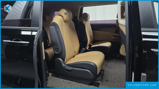 KIA CARNIVAL GASOLINE 9-SEATER PRESTIGE