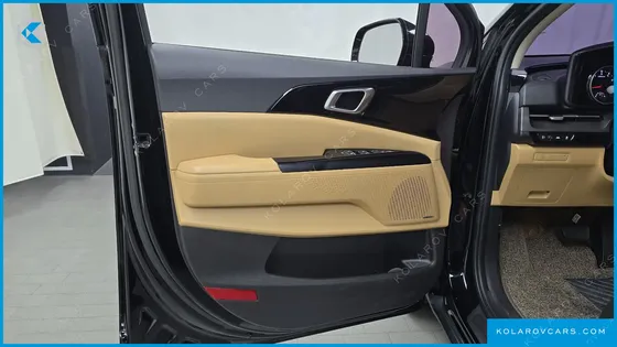KIA CARNIVAL GASOLINE 9-SEATER PRESTIGE