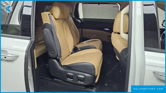 KIA CARNIVAL DIESEL 7-SEATER SIGNATURE