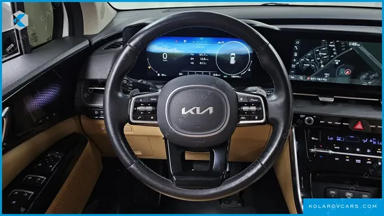 KIA CARNIVAL DIESEL 7-SEATER SIGNATURE