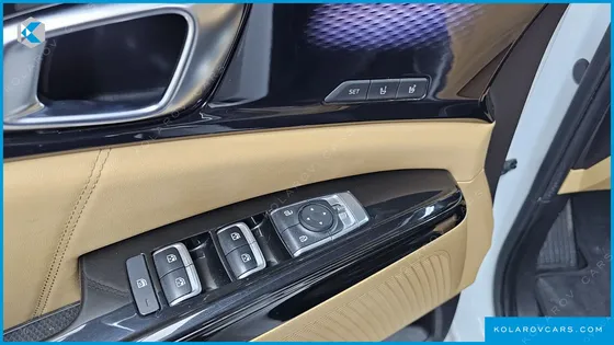 KIA CARNIVAL DIESEL 7-SEATER SIGNATURE