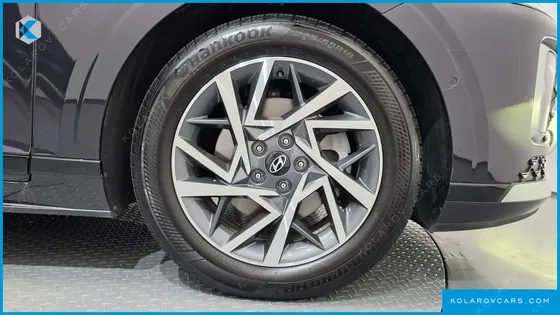 HYUNDAI GRANDEUR 2,5 GASOLINE 2WD