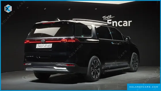 KIA CARNIVAL DIESEL 9-SEATER SIGNATURE