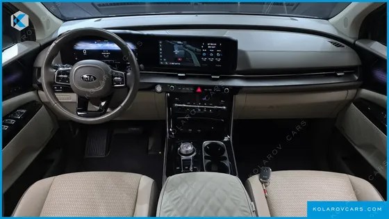 KIA CARNIVAL DIESEL 9-SEATER SIGNATURE