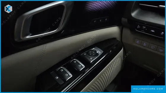 KIA CARNIVAL DIESEL 9-SEATER SIGNATURE