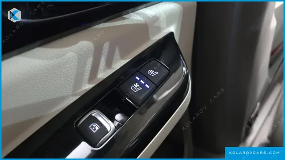 KIA CARNIVAL DIESEL 9-SEATER SIGNATURE