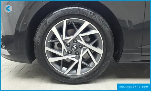 HYUNDAI GRANDEUR 2,5 GASOLINE 2WD