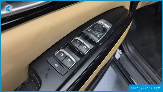 KIA CARNIVAL DIESEL 9-SEATER PRESTIGE