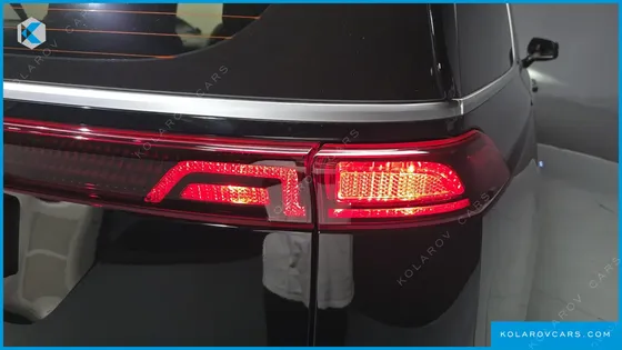 KIA CARNIVAL DIESEL 9-SEATER PRESTIGE