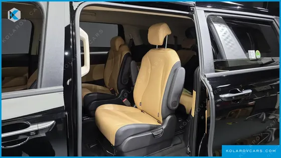 KIA CARNIVAL DIESEL 9-SEATER PRESTIGE