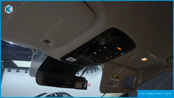 KIA CARNIVAL DIESEL 9-SEATER PRESTIGE