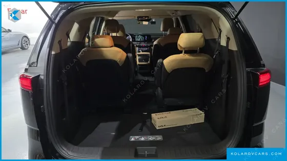 KIA CARNIVAL DIESEL 9-SEATER PRESTIGE