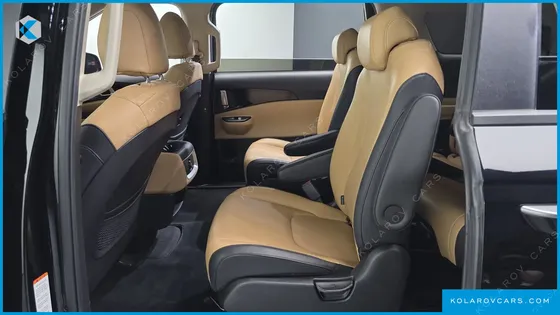 KIA CARNIVAL DIESEL 9-SEATER PRESTIGE