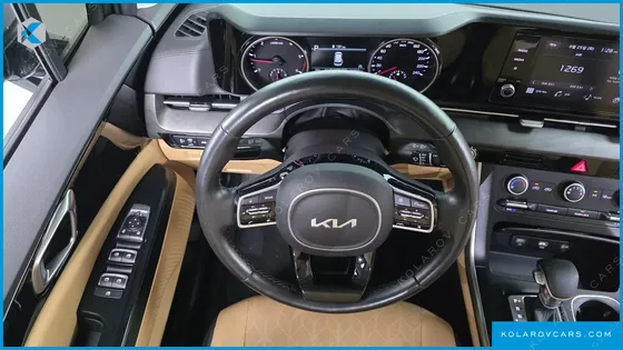 KIA CARNIVAL DIESEL 9-SEATER PRESTIGE