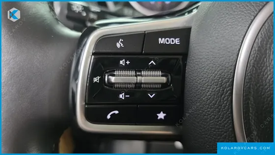 KIA CARNIVAL DIESEL 9-SEATER PRESTIGE
