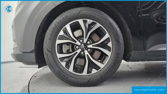 KIA CARNIVAL DIESEL 9-SEATER PRESTIGE