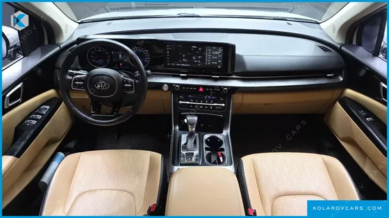 KIA CARNIVAL GASOLINE 9-SEATER PRESTIGE