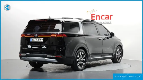 KIA CARNIVAL DIESEL 9-SEATER SIGNATURE