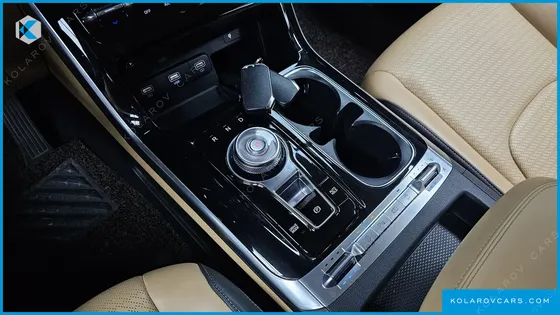 KIA CARNIVAL DIESEL 9-SEATER SIGNATURE