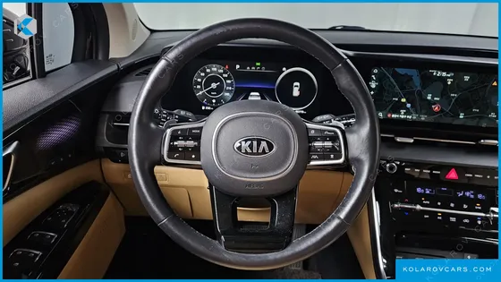 KIA CARNIVAL DIESEL 9-SEATER SIGNATURE