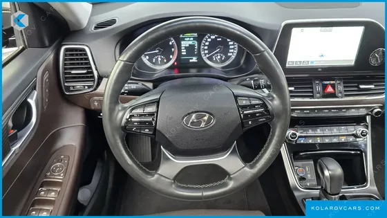 HYUNDAI GRANDEUR 3.0 LPI EXCLUSIVE (RENTAL CAR)