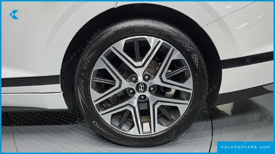 HYUNDAI GRANDEUR 2,5 GASOLINE 2WD