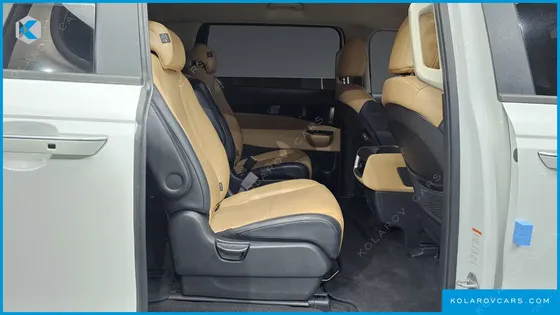 KIA CARNIVAL DIESEL 9-SEATER PRESTIGE