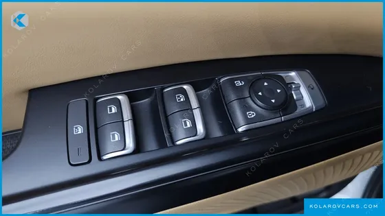 KIA CARNIVAL DIESEL 9-SEATER PRESTIGE