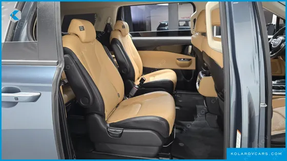 KIA CARNIVAL DIESEL 9-SEATER PRESTIGE