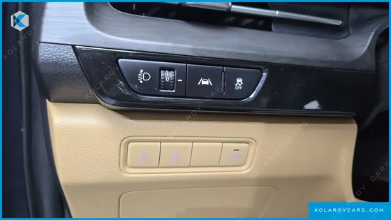 KIA CARNIVAL DIESEL 9-SEATER PRESTIGE