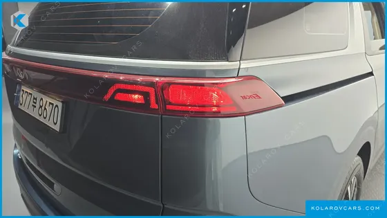 KIA CARNIVAL DIESEL 9-SEATER PRESTIGE