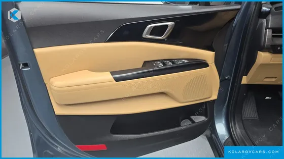 KIA CARNIVAL DIESEL 9-SEATER PRESTIGE