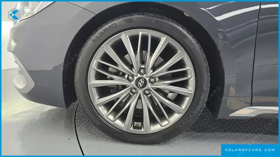 HYUNDAI GRANDEUR 2.2 DIESEL PREMIUM