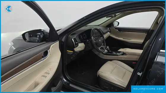 HYUNDAI GRANDEUR 2.2 DIESEL PREMIUM