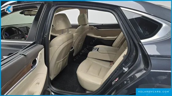 HYUNDAI GRANDEUR 2.2 DIESEL PREMIUM