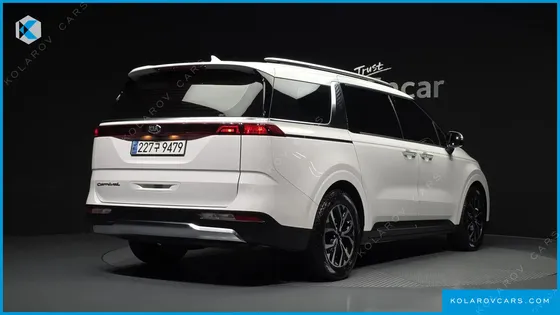 KIA CARNIVAL DIESEL 9-SEATER NOBLESSE