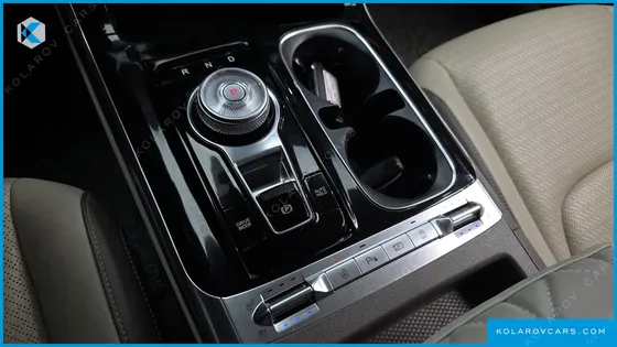 KIA CARNIVAL DIESEL 9-SEATER NOBLESSE