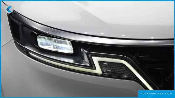 KIA CARNIVAL DIESEL 9-SEATER NOBLESSE