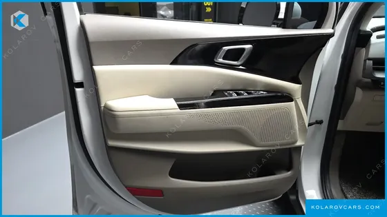 KIA CARNIVAL DIESEL 9-SEATER NOBLESSE