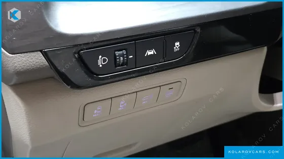 KIA CARNIVAL DIESEL 9-SEATER NOBLESSE
